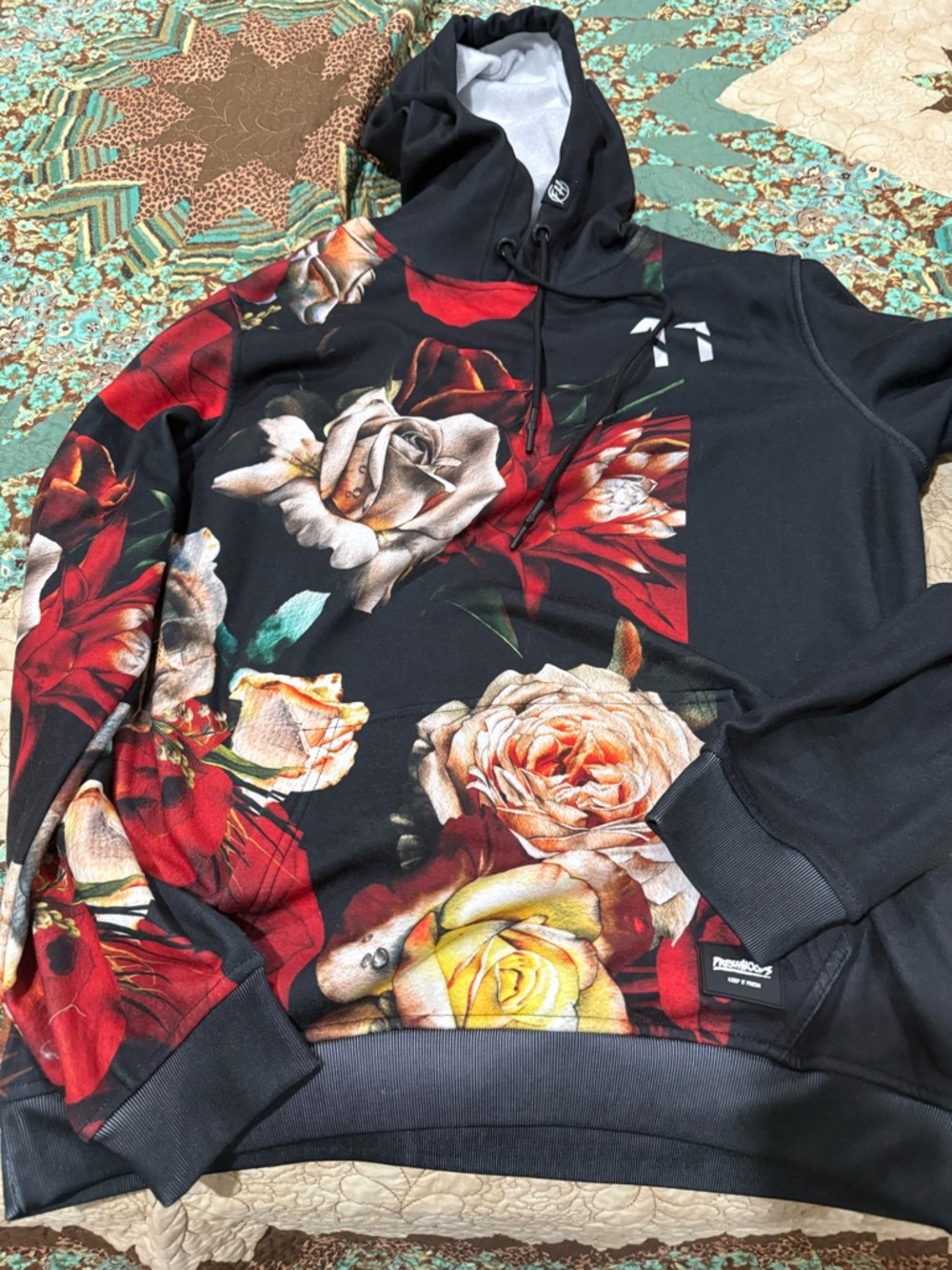 Fresh Hoods floral 11 hoodie
Size Large
